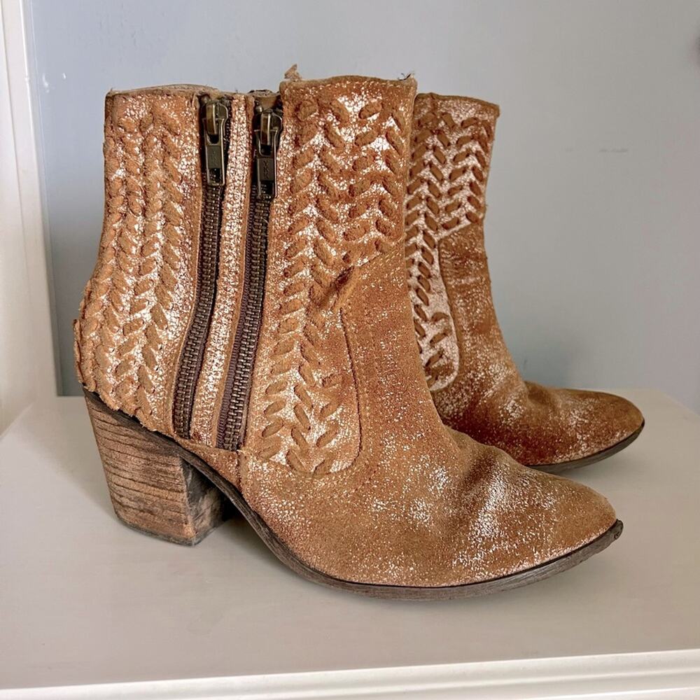 Circle G by Corral Braided Leather Ankle Boot women's ankle booties suede size 7